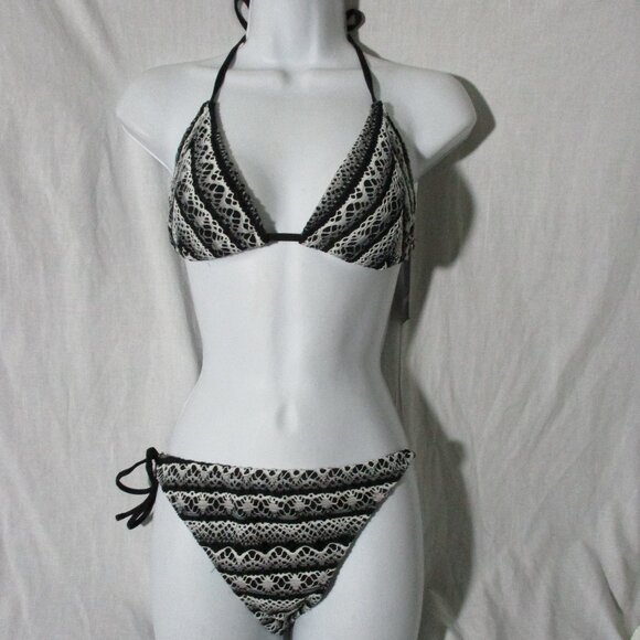 NWT NEW MOSSIMO SWIM Crochet Boho Bikini Swimsuit BLACK White L - Picture 1 of 6